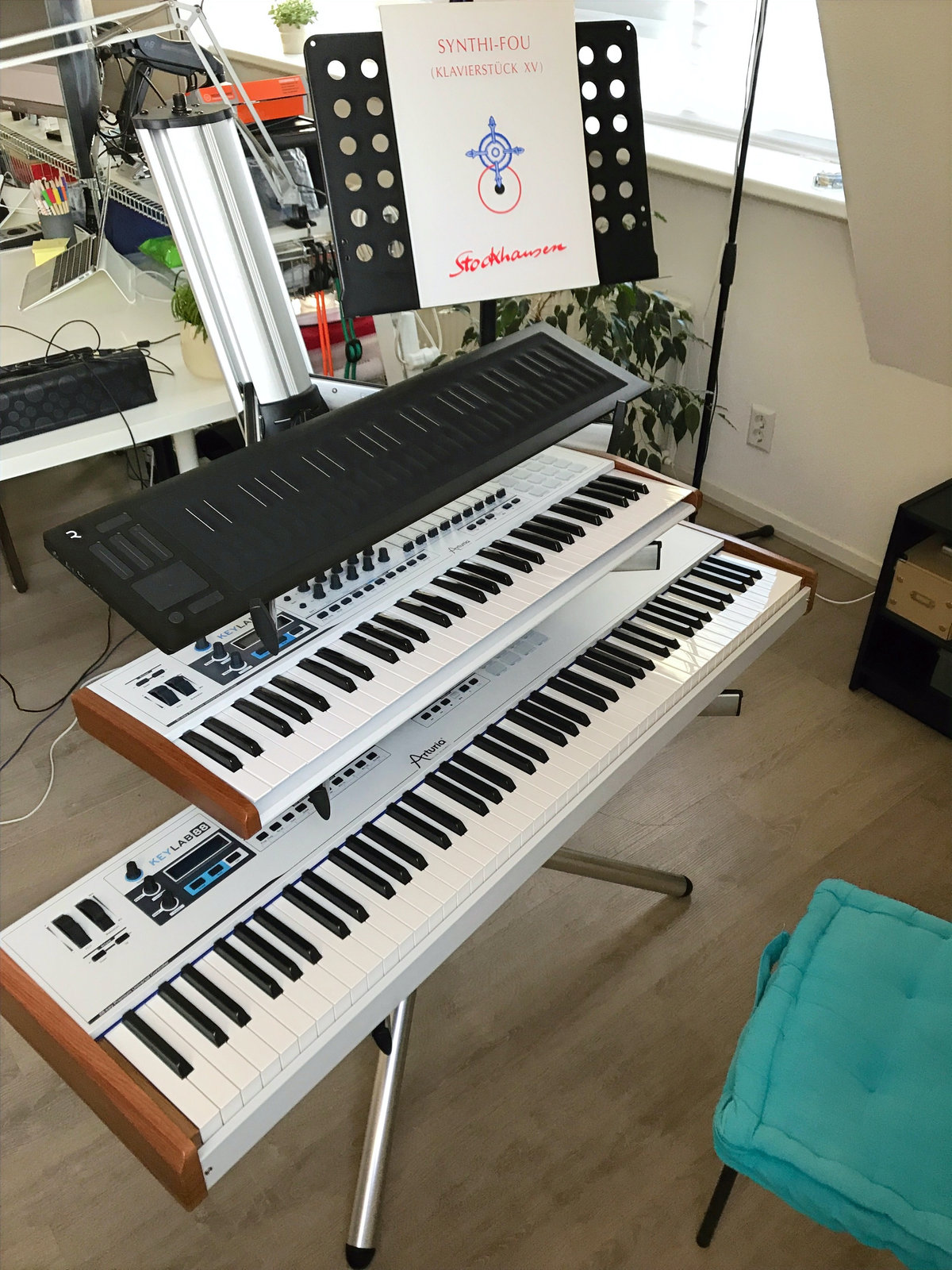 A new version of Stockhausen's SYNTHI-FOU